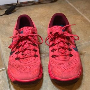 NIKE WOMENS WMNS ZOOM TERRA KIGER ATOMIC RED NOBLE RED